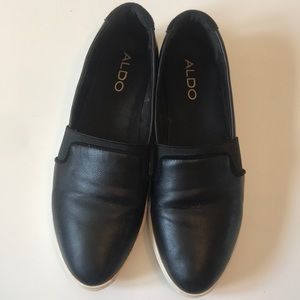 Aldo flat shoes!